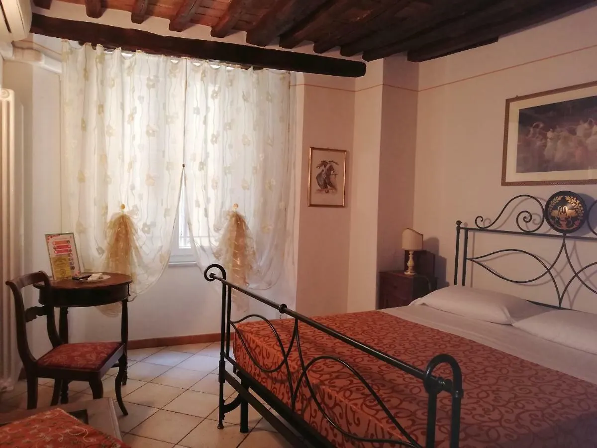 B&B Alle Due Porte Siena 0*,  Italy