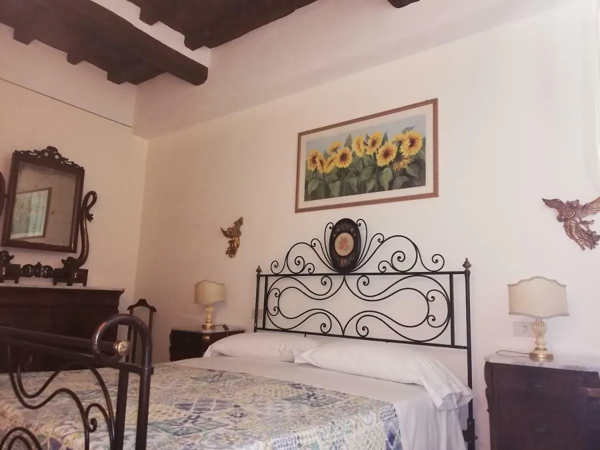 Bed & Breakfast B&B Alle Due Porte Siena Italy